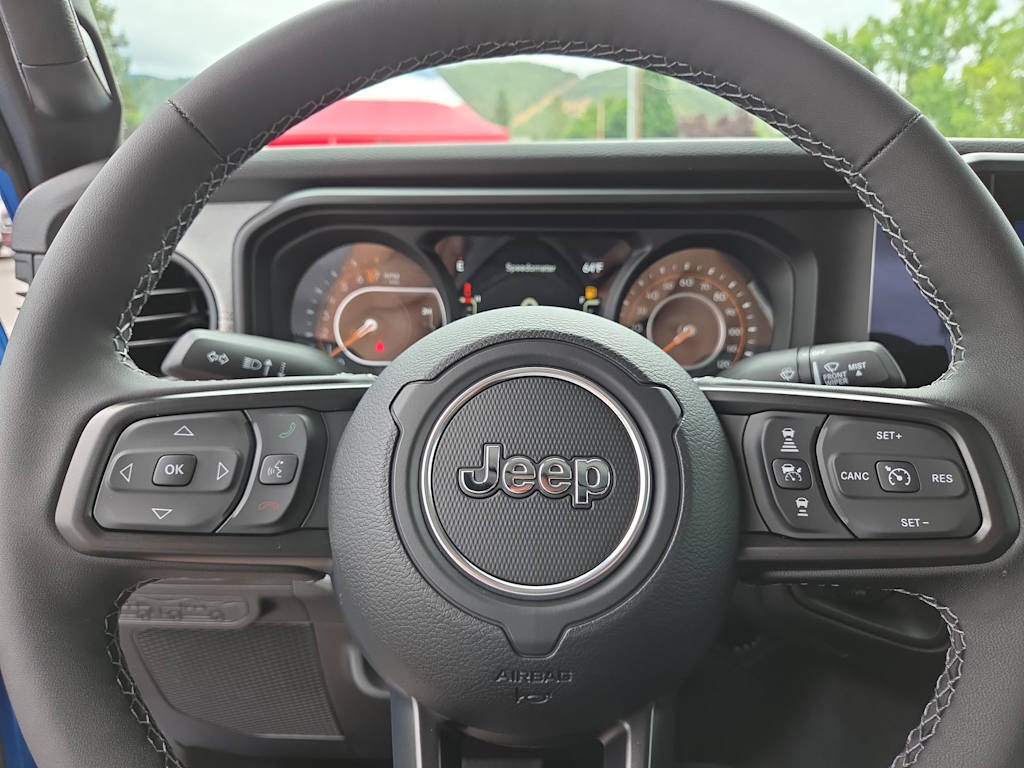 Thumbnail: 2026 Jeep Gladiator - 29