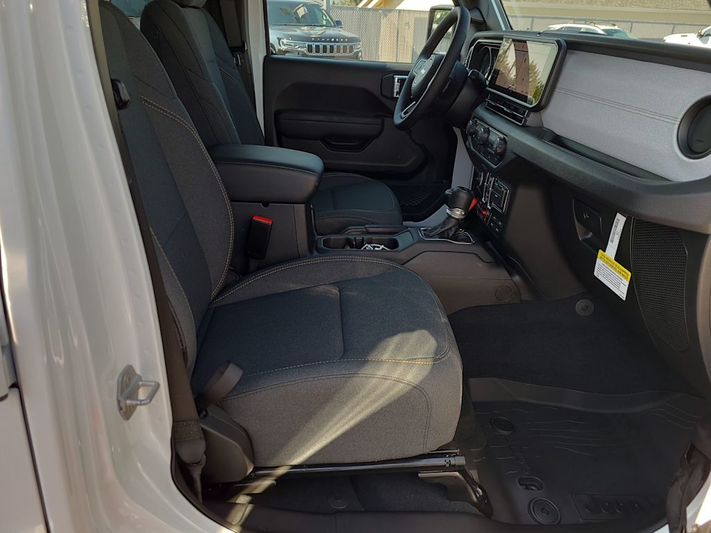 Thumbnail: 2025 Jeep Gladiator - 12