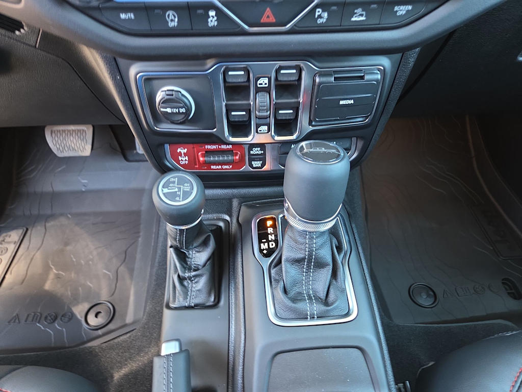 Thumbnail: 2026 Jeep Gladiator - 16