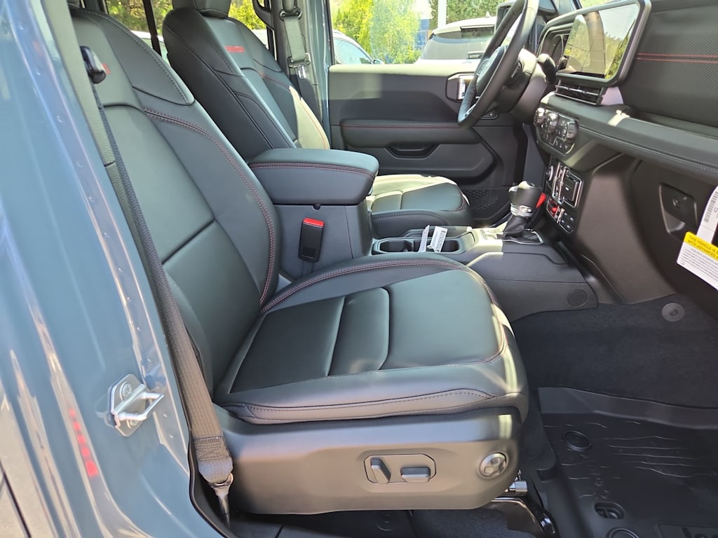 Thumbnail: 2026 Jeep Gladiator - 12