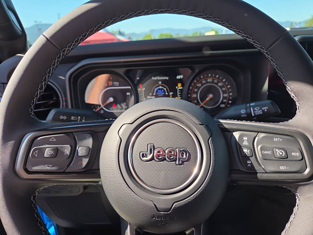 Thumbnail: 2026 Jeep Gladiator - 28