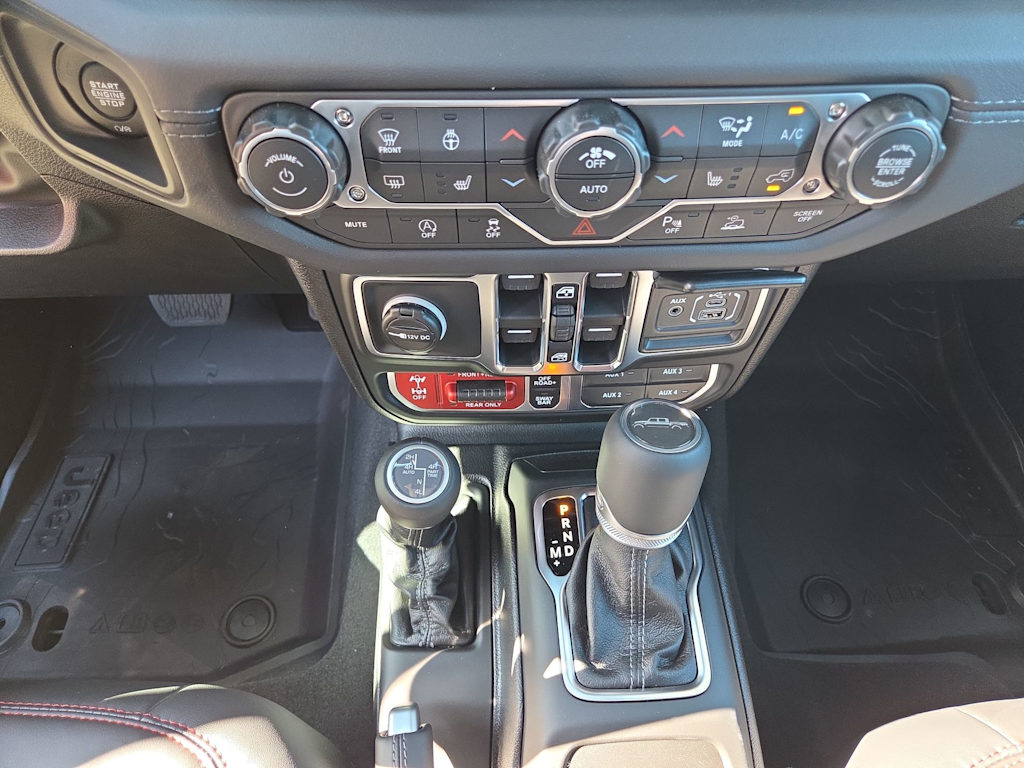 Thumbnail: 2026 Jeep Gladiator - 15