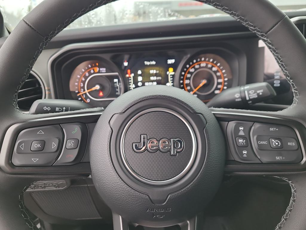 Thumbnail: 2026 Jeep Gladiator - 29