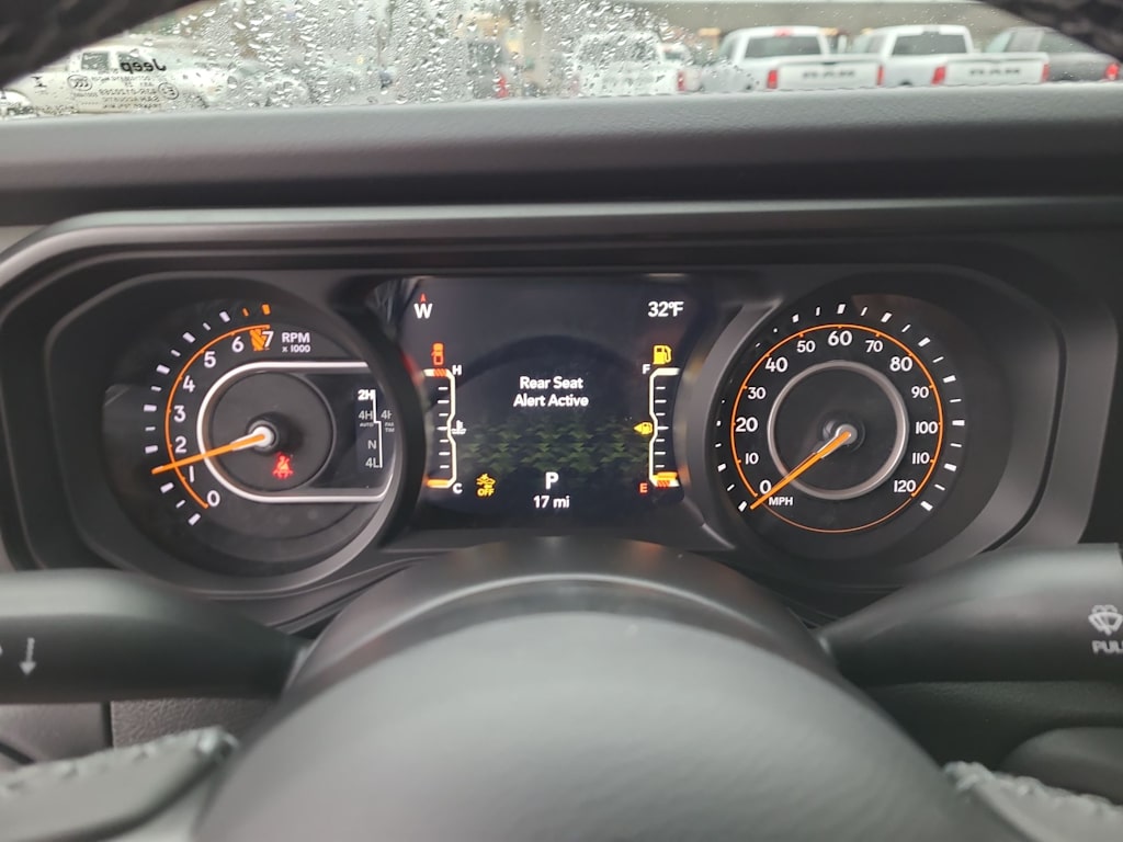 Thumbnail: 2026 Jeep Gladiator - 16