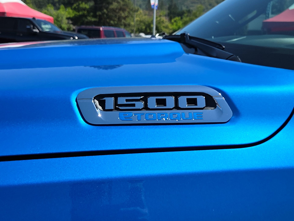 Thumbnail: 2026 RAM 1500 - 7