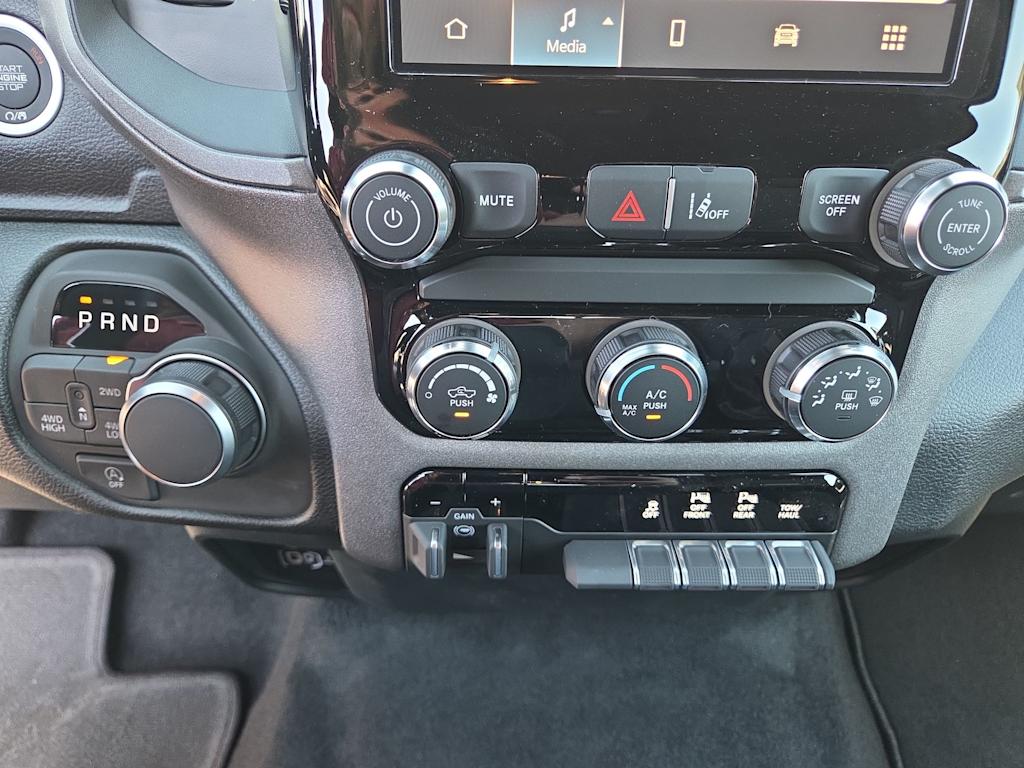 Thumbnail: 2026 RAM 1500 - 29