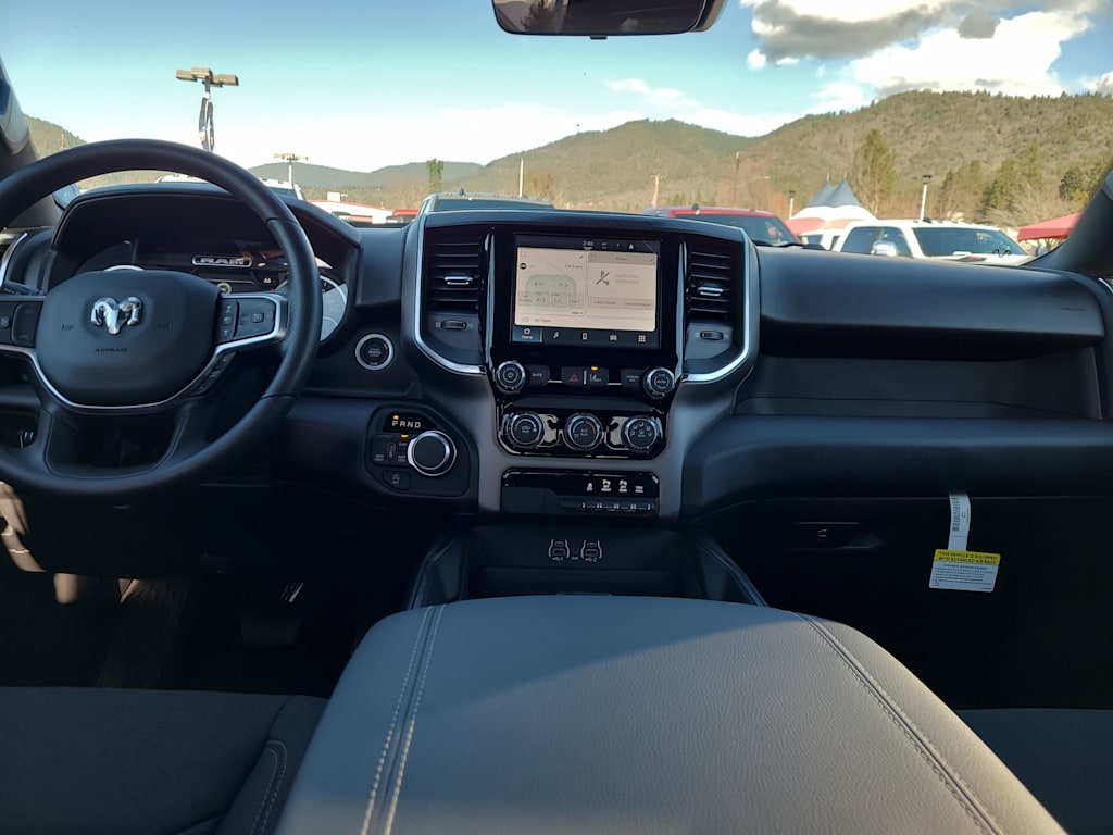 Thumbnail: 2026 RAM 1500 - 9