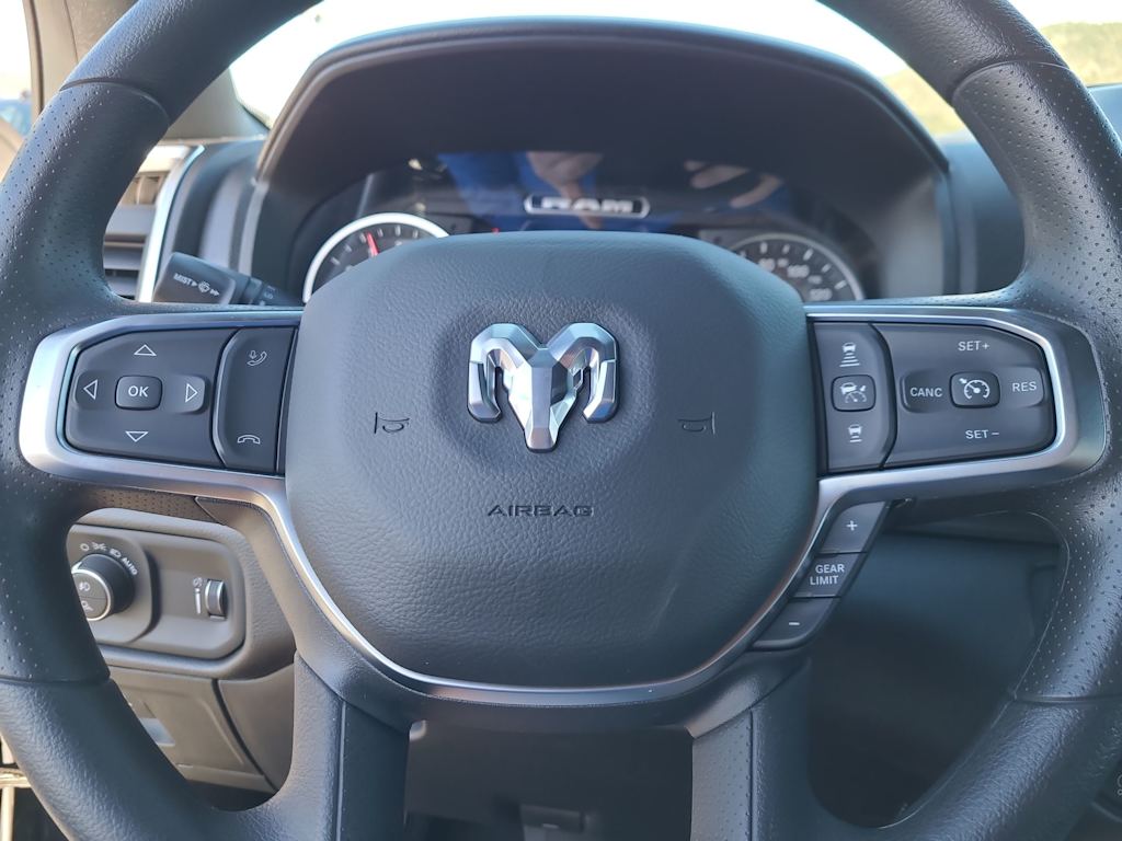 Thumbnail: 2026 RAM 1500 - 27