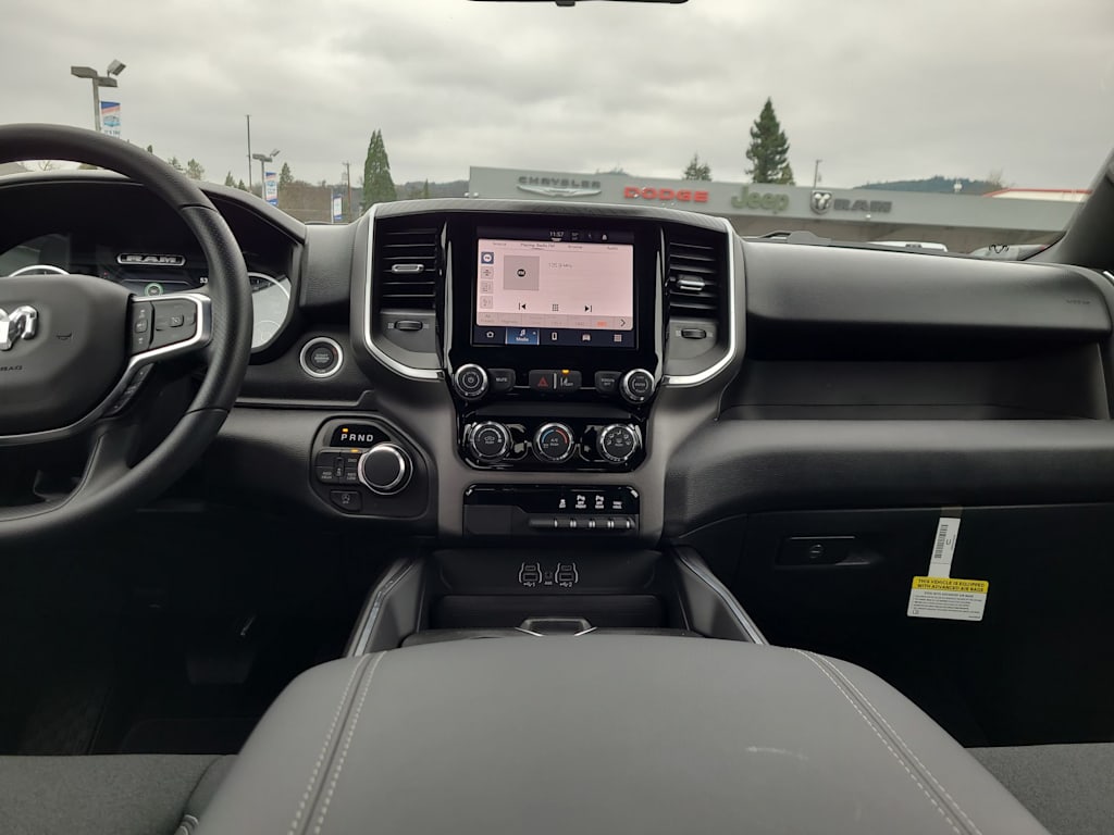 Thumbnail: 2026 RAM 1500 - 9