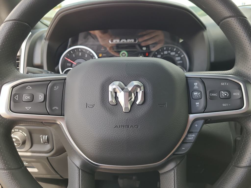 Thumbnail: 2026 RAM 1500 - 28