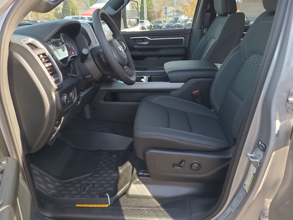 Thumbnail: 2026 RAM 1500 - 11