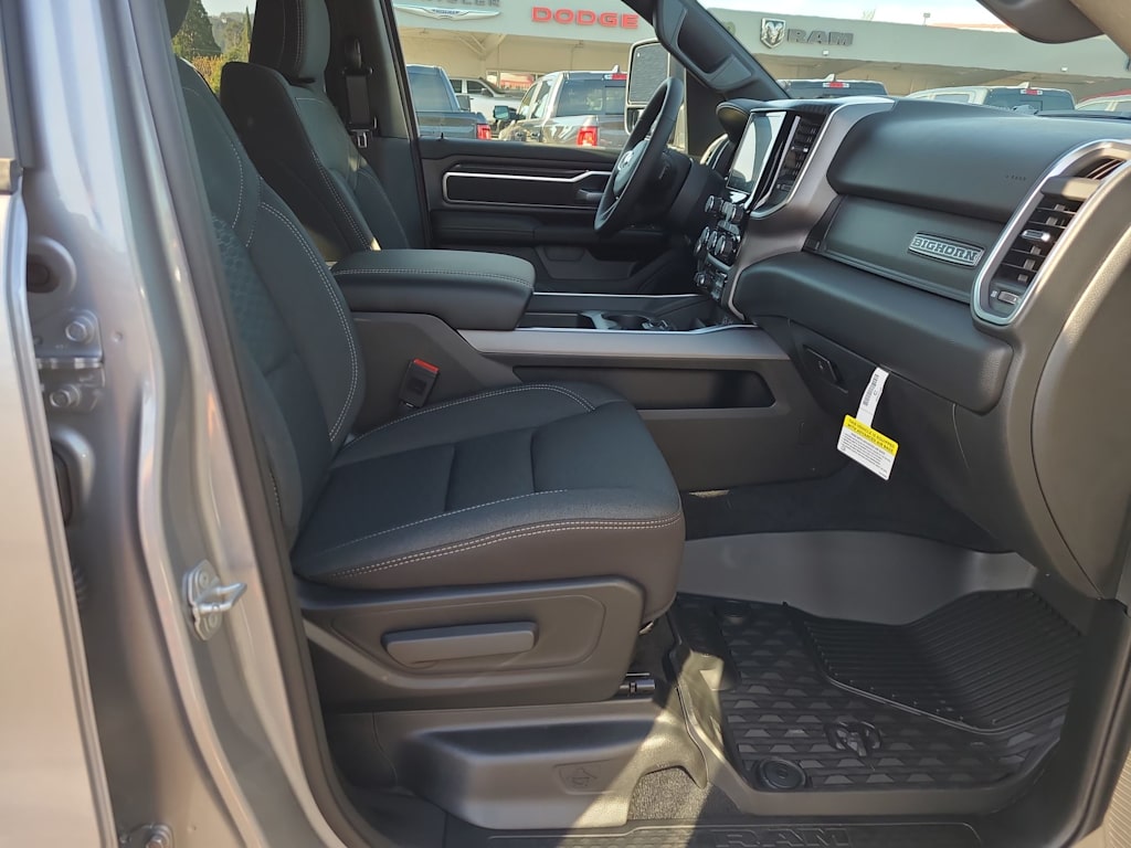 Thumbnail: 2026 RAM 1500 - 27