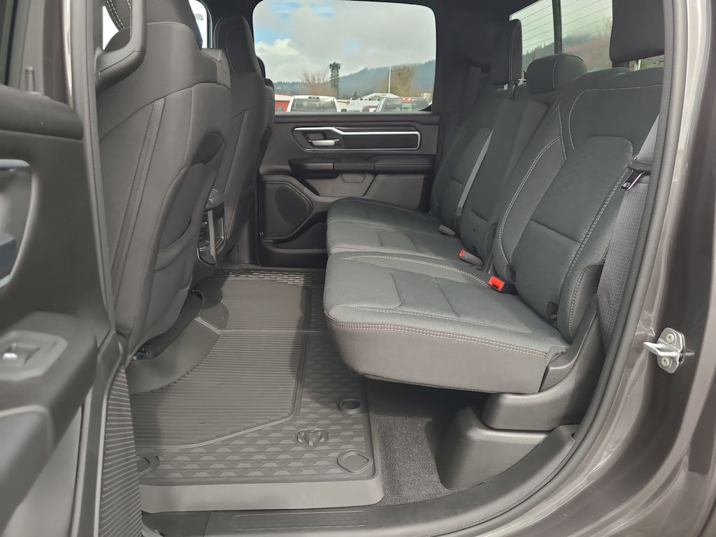 Thumbnail: 2026 RAM 1500 - 27