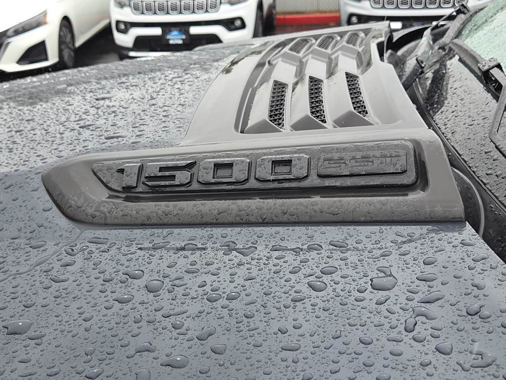 Thumbnail: 2025 RAM 1500 - 26