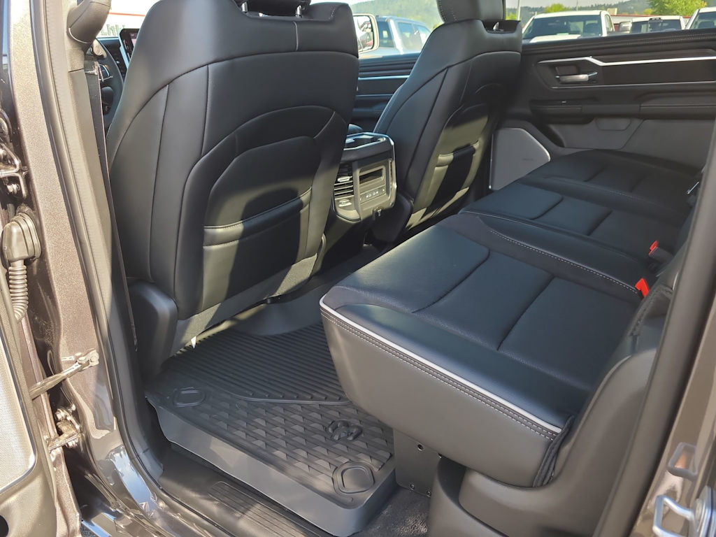 Thumbnail: 2026 RAM 1500 - 27