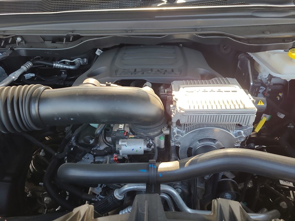 Thumbnail: 2026 RAM 1500 - 9
