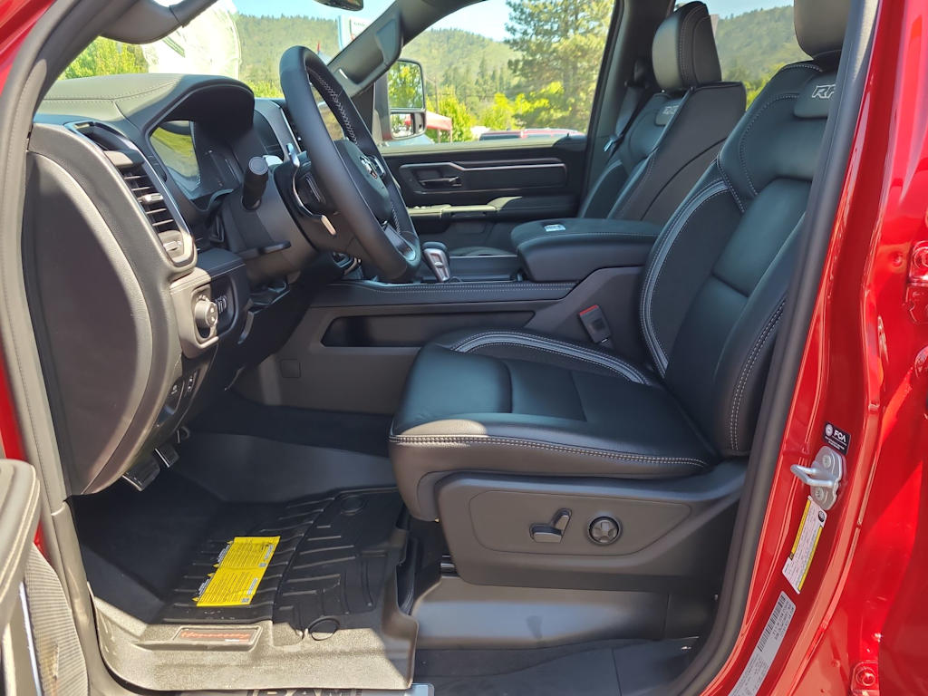 Thumbnail: 2026 RAM 1500 - 10
