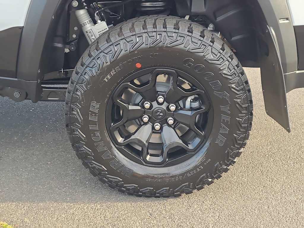 Thumbnail: 2026 RAM 1500 - 8