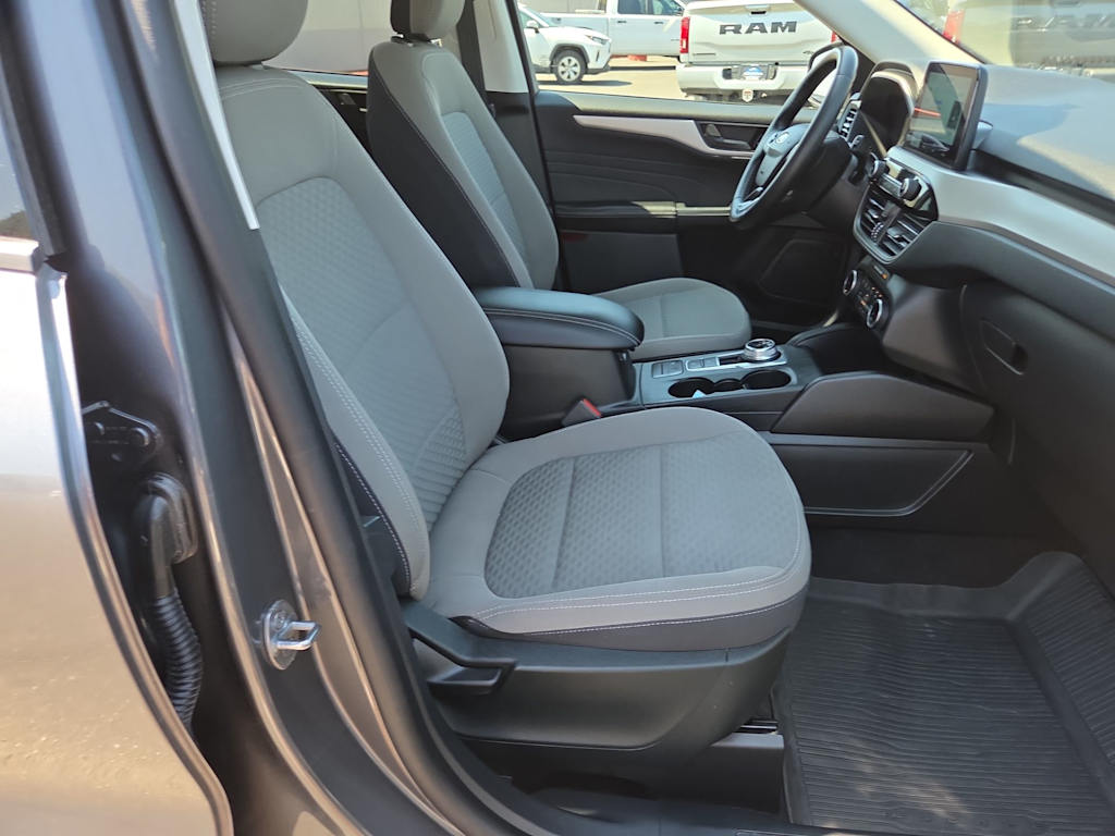 Thumbnail: 2022 Ford Escape - 11