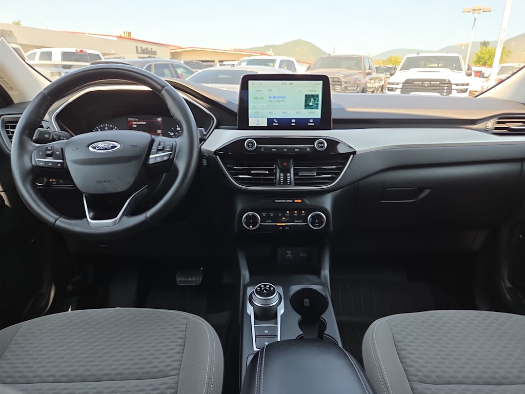 Thumbnail: 2022 Ford Escape - 9