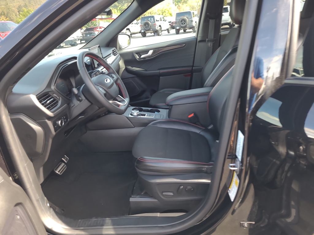 Thumbnail: 2024 Ford Escape - 9