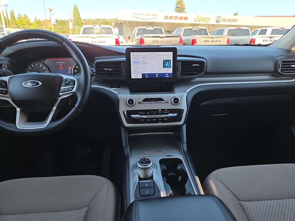 Thumbnail: 2023 Ford Explorer - 9