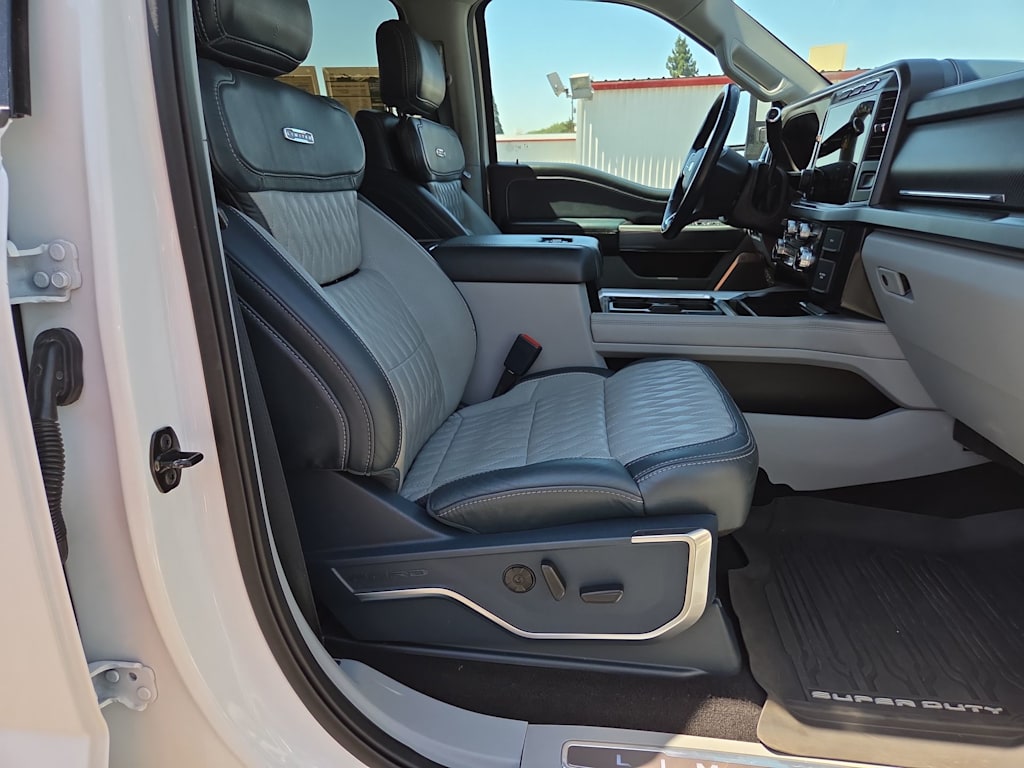 Thumbnail: 2023 Ford F-450 - 28