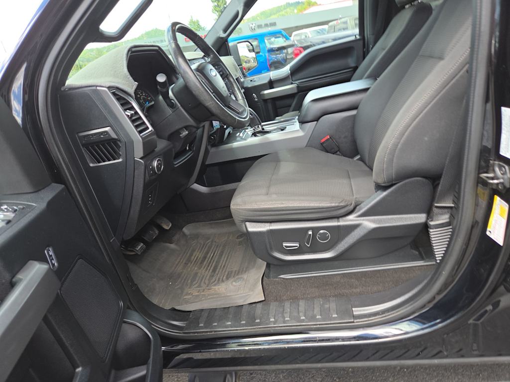 Thumbnail: 2016 Ford F-150 - 11