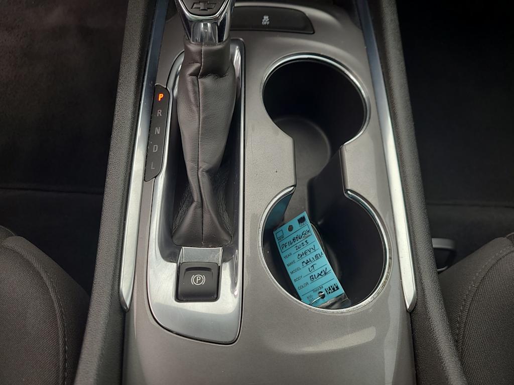 Thumbnail: 2023 Chevrolet Malibu - 15