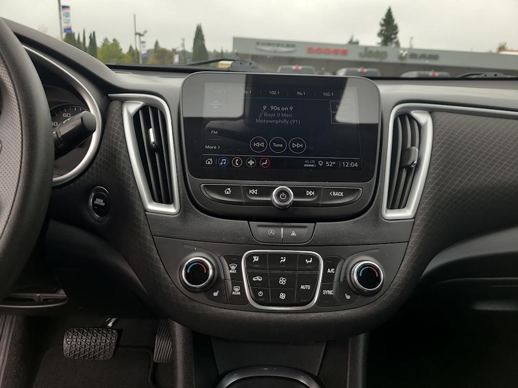 Thumbnail: 2023 Chevrolet Malibu - 14