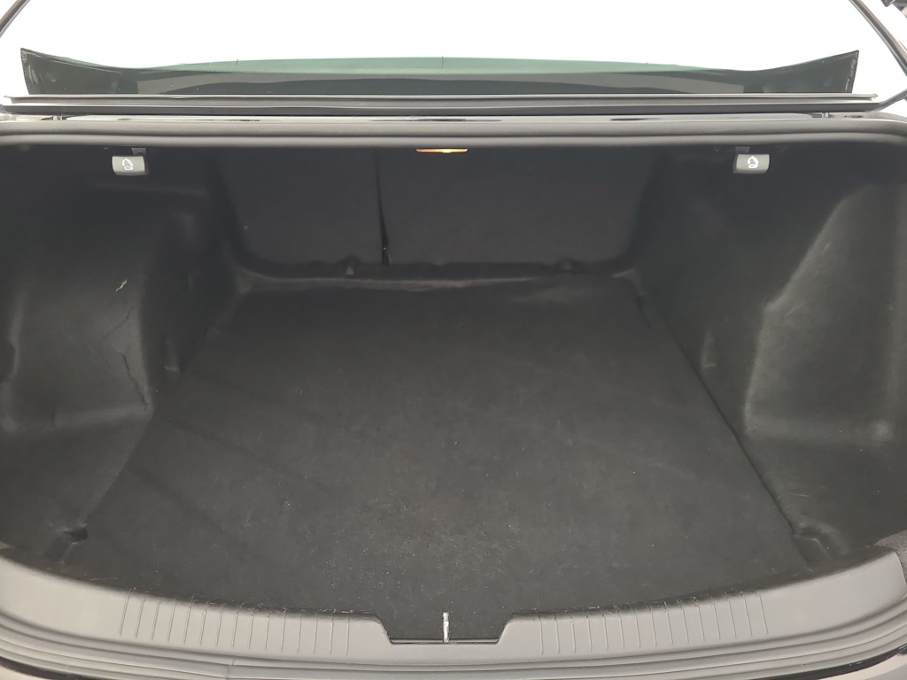 Thumbnail: 2023 Chevrolet Malibu - 17