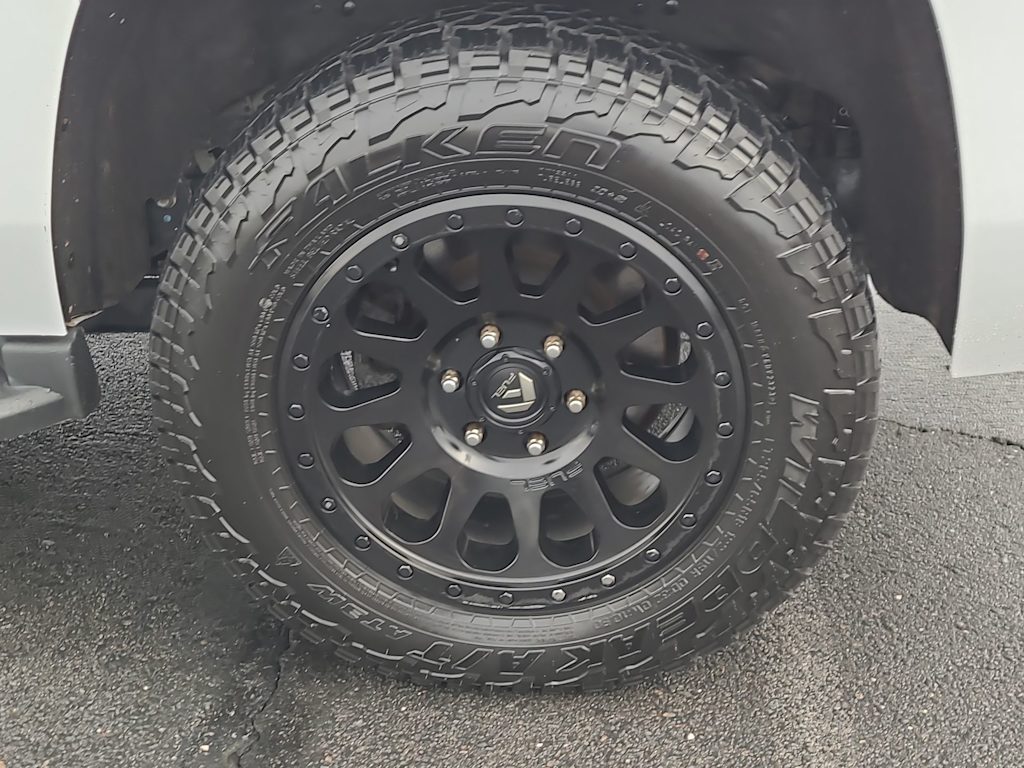 Thumbnail: 2020 Chevrolet Tahoe - 8