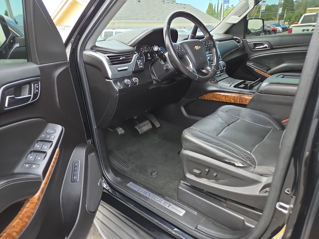 Thumbnail: 2016 Chevrolet Tahoe - 10