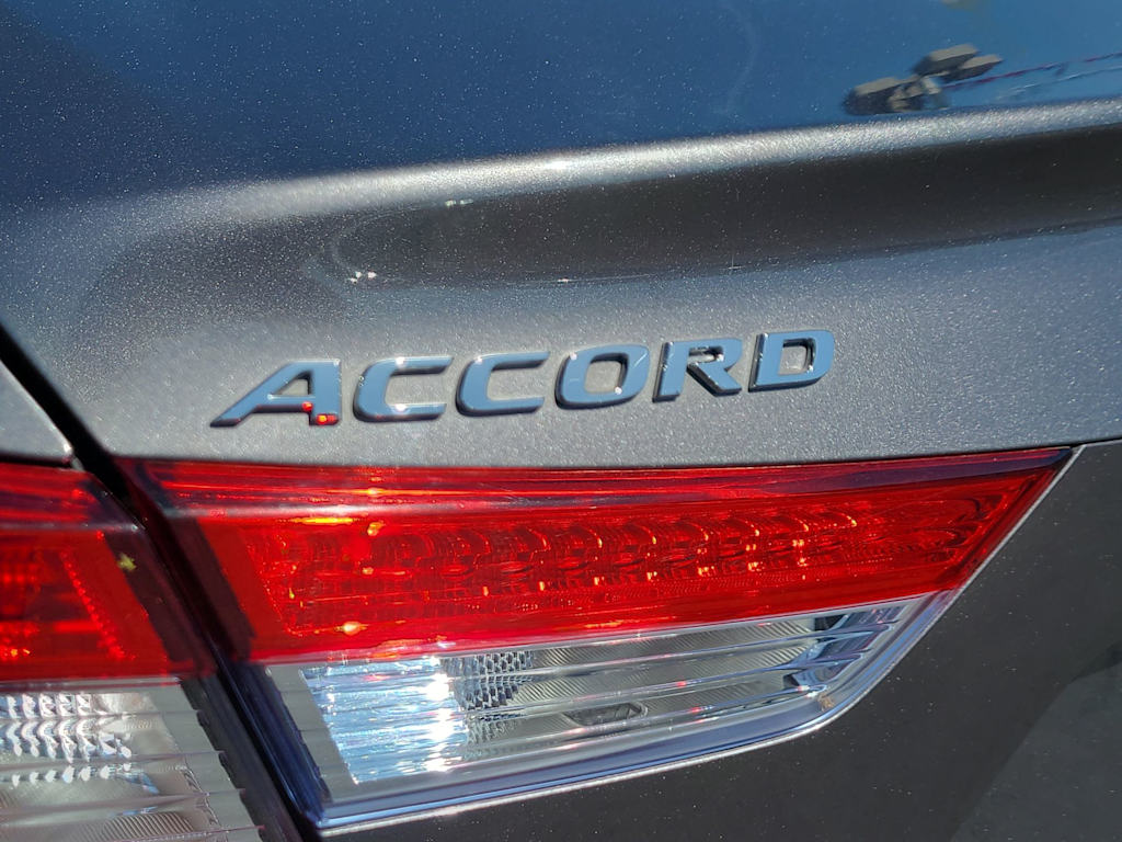 2019 Honda Accord Touring 7