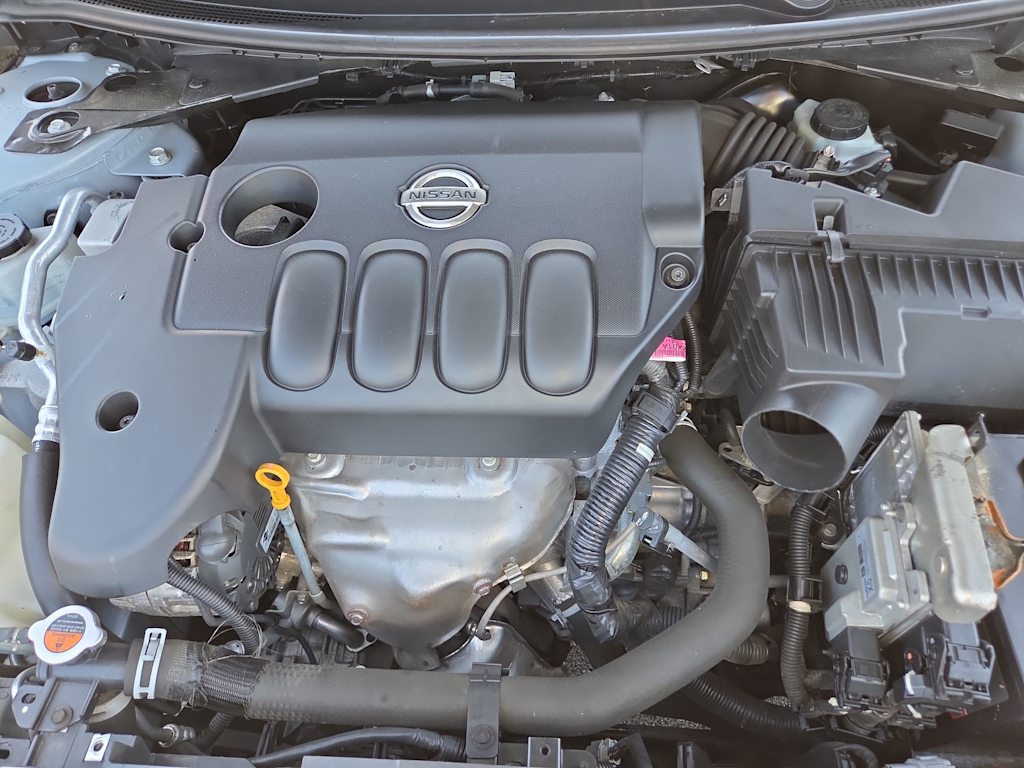 Thumbnail: 2011 Nissan Altima - 8