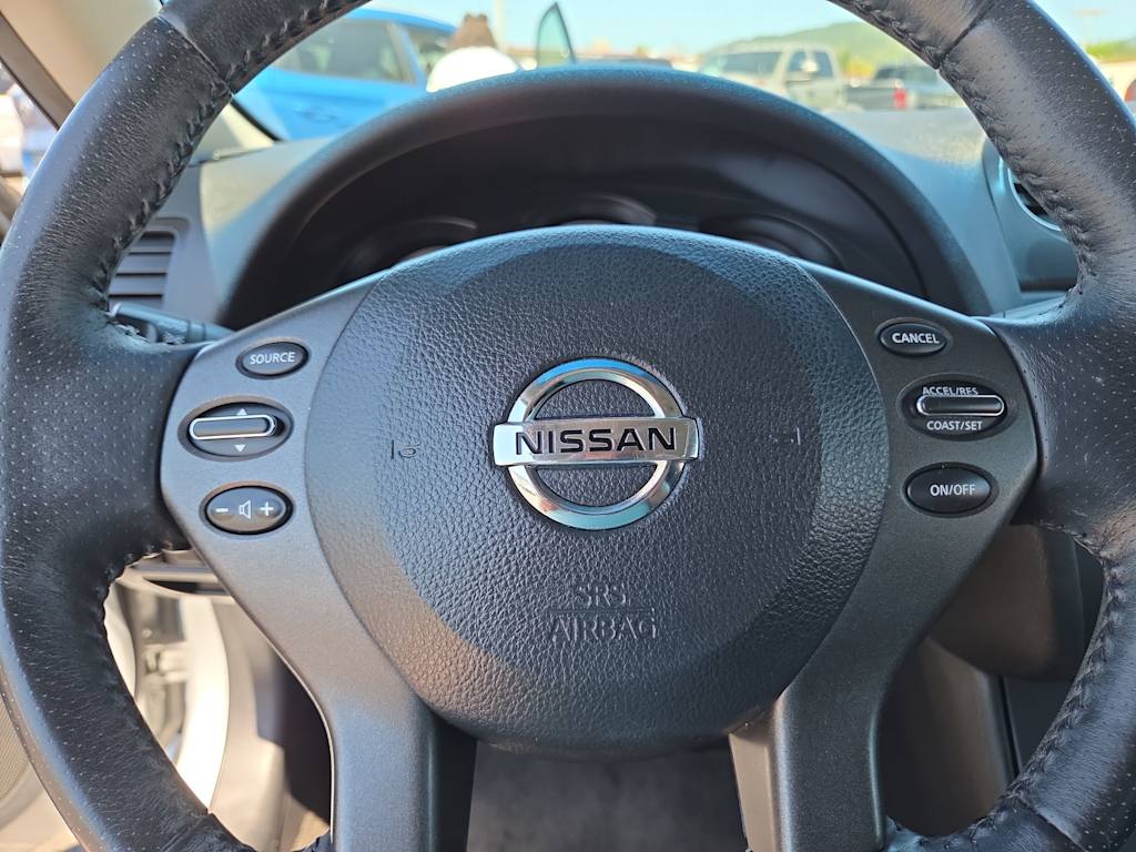 Thumbnail: 2011 Nissan Altima - 29
