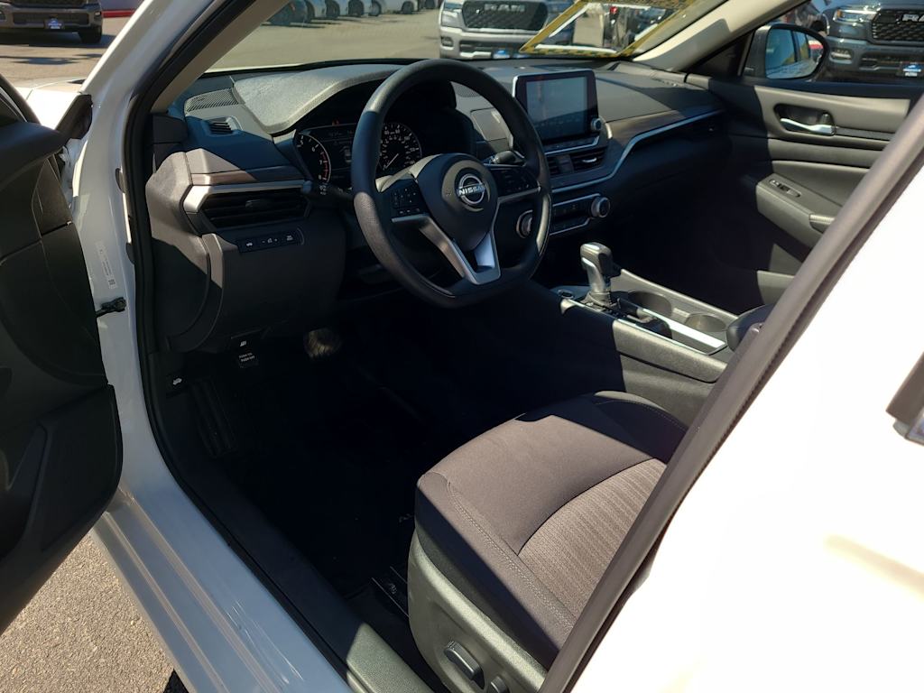 Thumbnail: 2025 Nissan Altima - 2