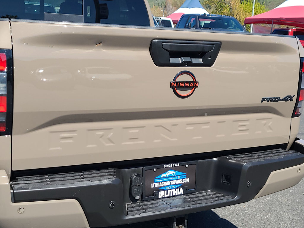 Thumbnail: 2023 Nissan Frontier - 12