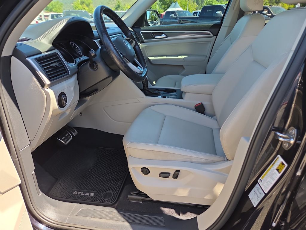 Thumbnail: 2021 Volkswagen Atlas - 9