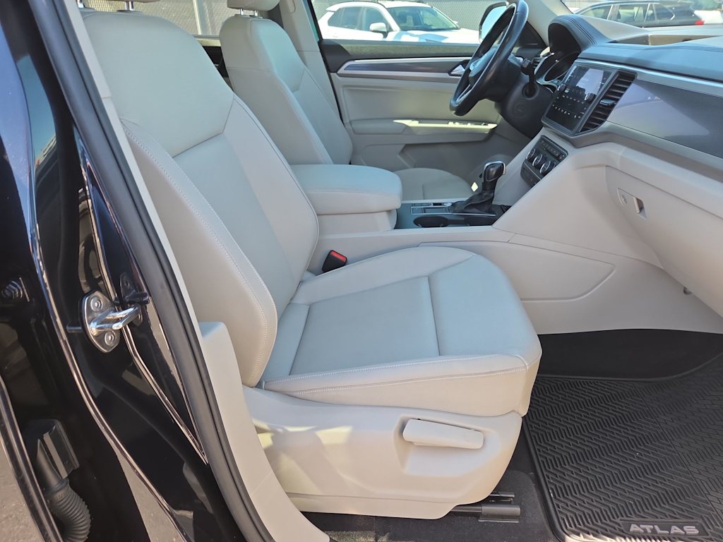 Thumbnail: 2021 Volkswagen Atlas - 10