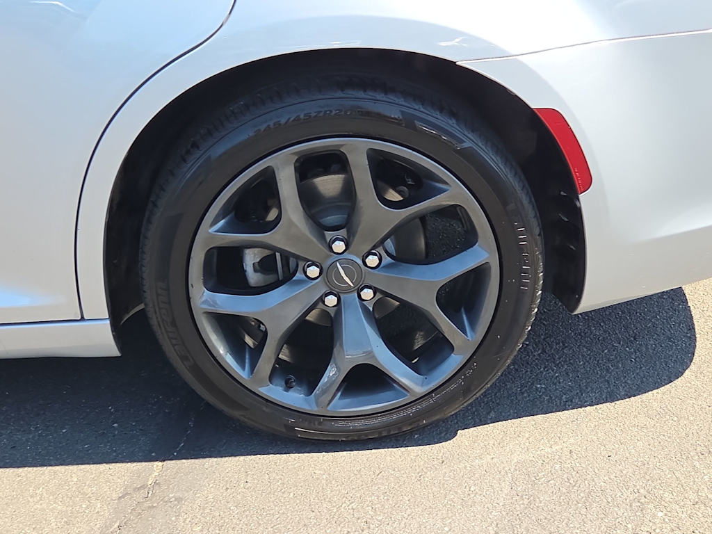 Thumbnail: 2021 Chrysler 300 - 7