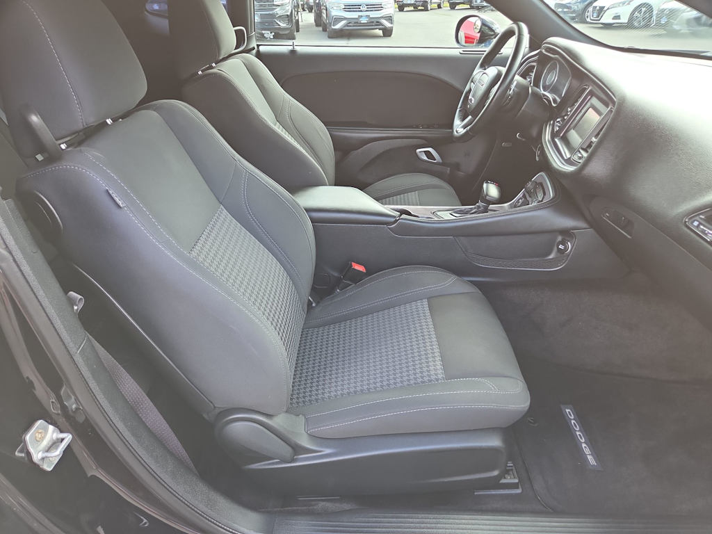 Thumbnail: 2015 Dodge Challenger - 12
