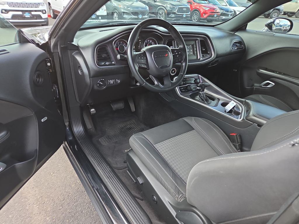 Thumbnail: 2015 Dodge Challenger - 2
