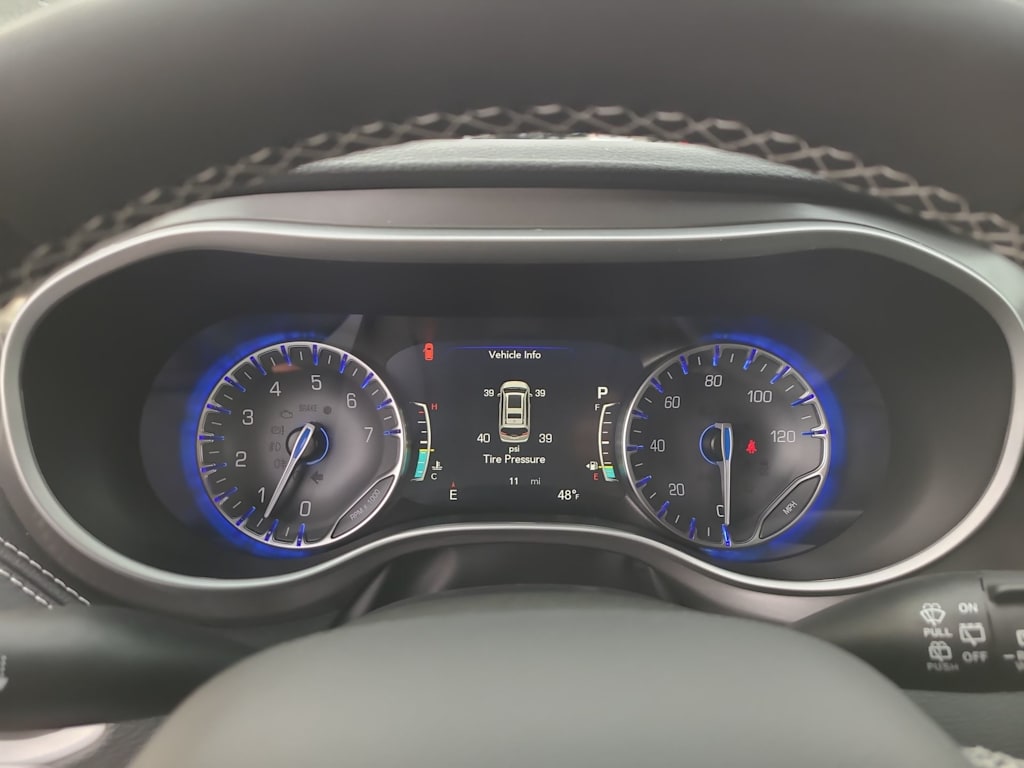 Thumbnail: 2026 Chrysler Pacifica - 16