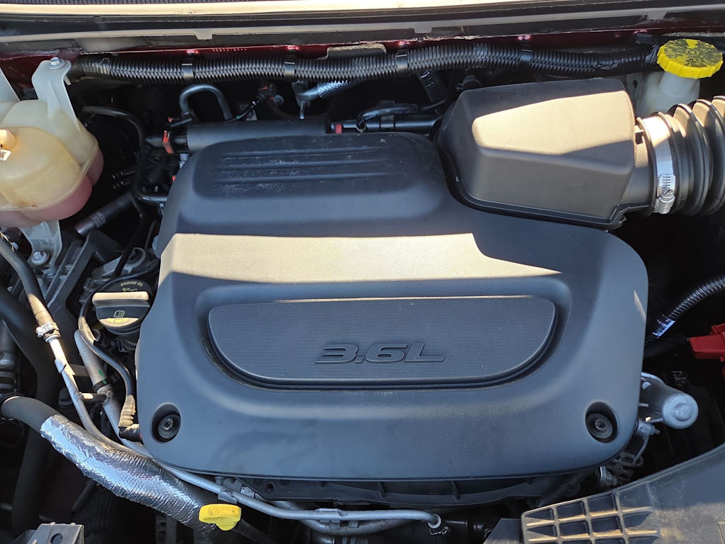 Thumbnail: 2020 Chrysler Pacifica - 9