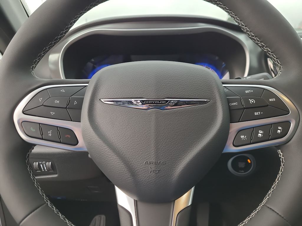 Thumbnail: 2026 Chrysler Pacifica - 28