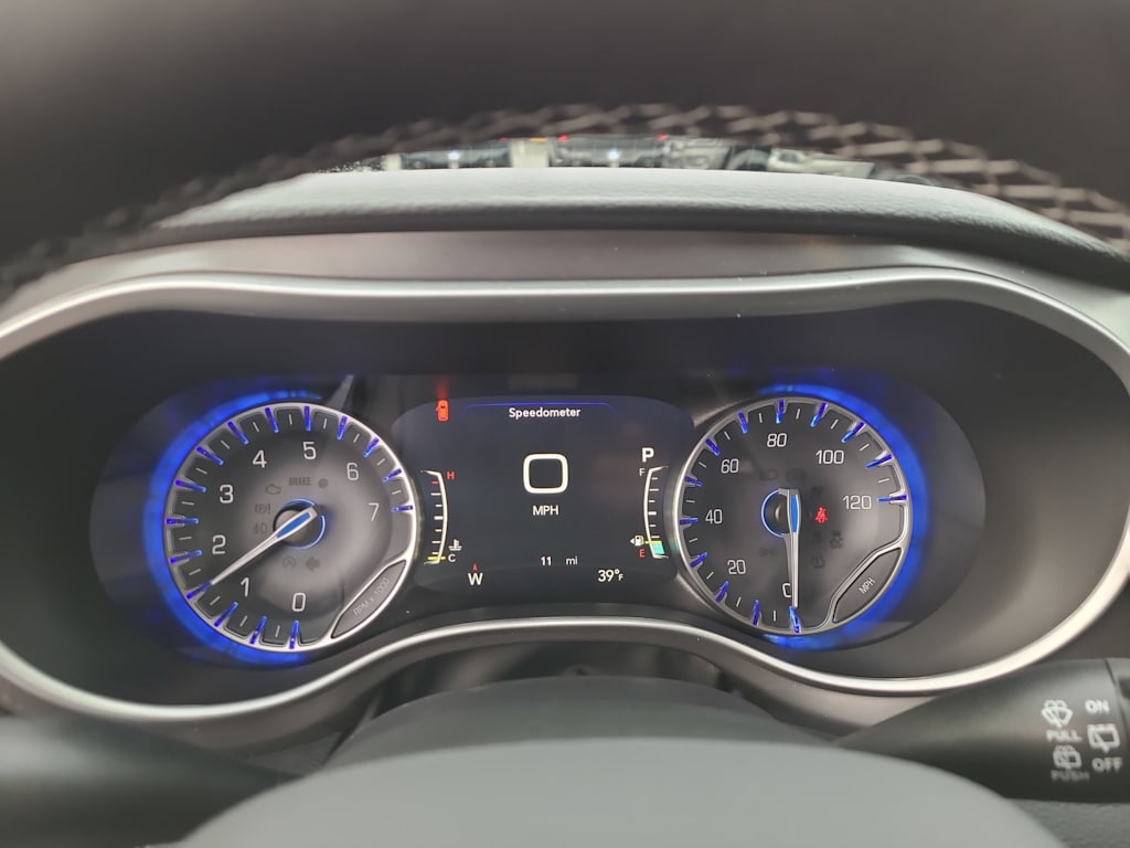 Thumbnail: 2026 Chrysler Pacifica - 15