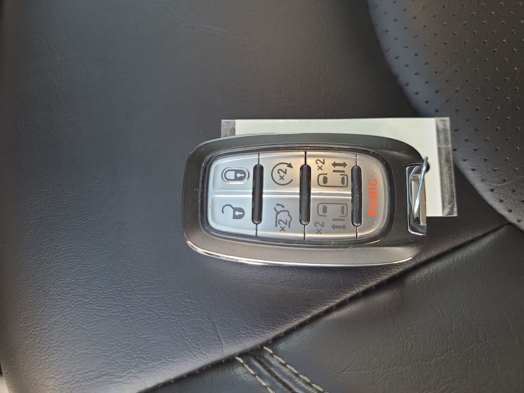 Thumbnail: 2023 Chrysler Pacifica - 29