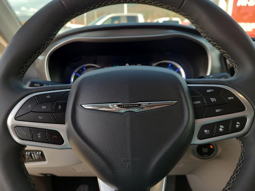 Thumbnail: 2023 Chrysler Pacifica - 27