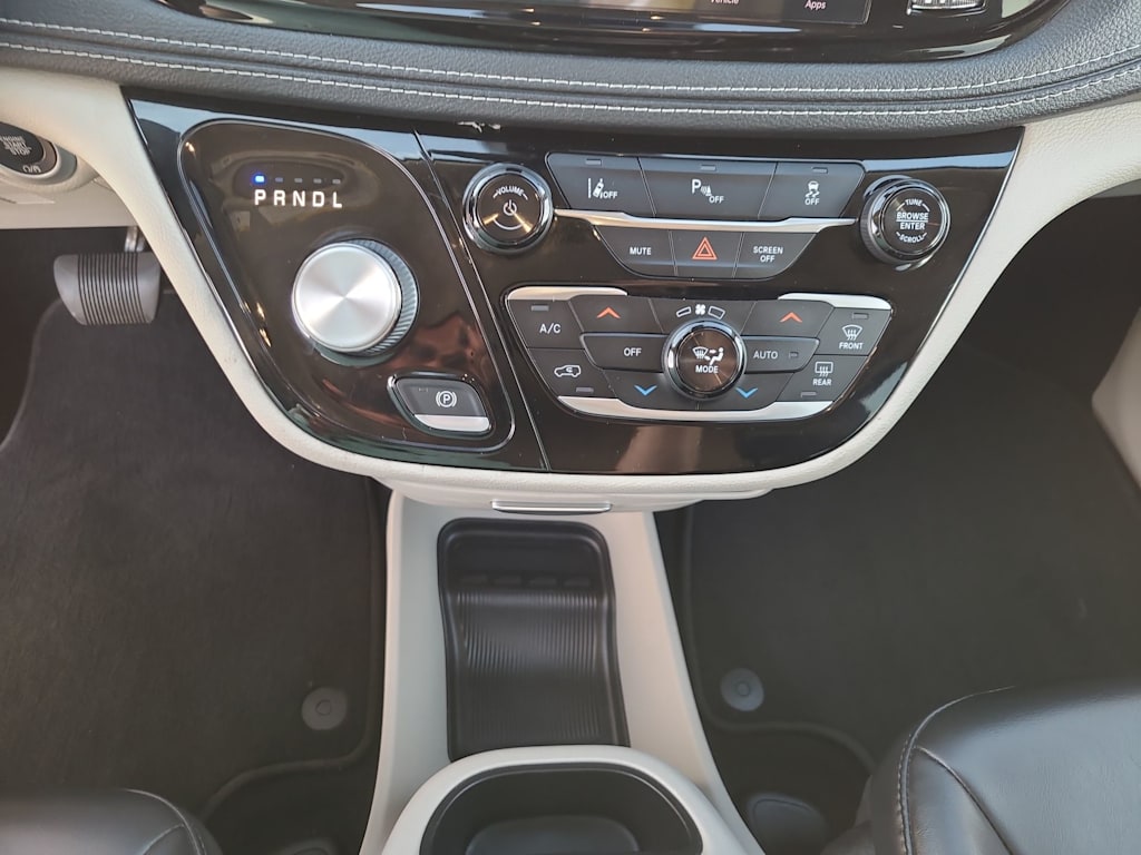 Thumbnail: 2023 Chrysler Pacifica - 28